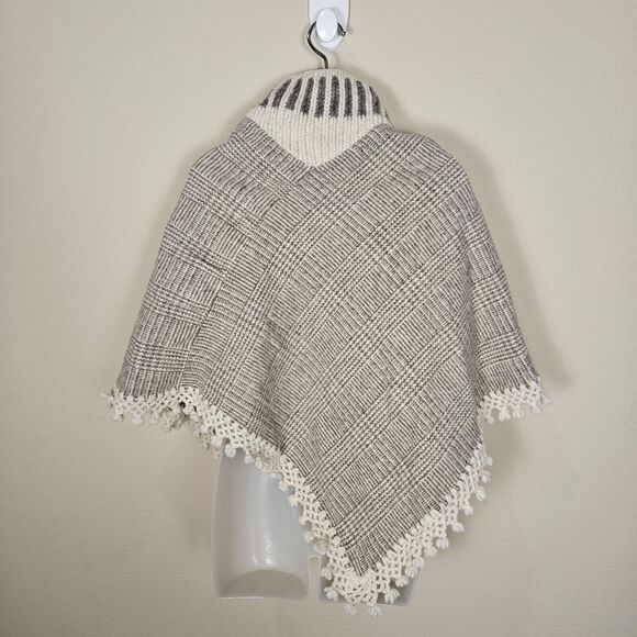 Wool Poncho Cape Fringe Handmade in Mexico Vintage Crochet Hippie Boho Lagenlook - Picture 3 of 14